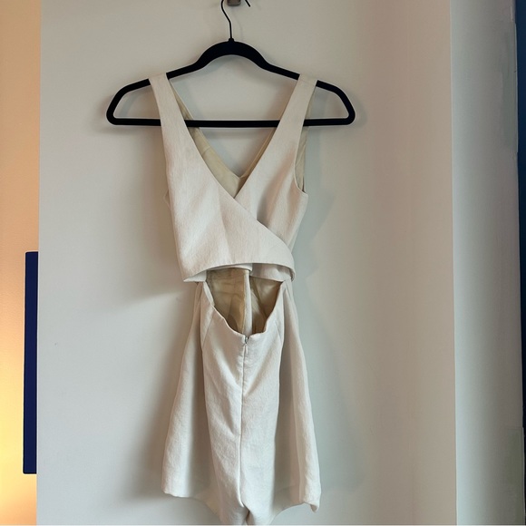 Aritzia Wilfred play suit - Picture 4 of 5